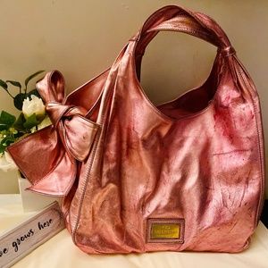 Valentino Garavani / Pink Metallic Bow Shoulder Purse